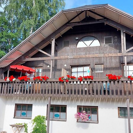 هينولا Cronin'S Guesthouse Bed & Breakfast المظهر الخارجي الصورة