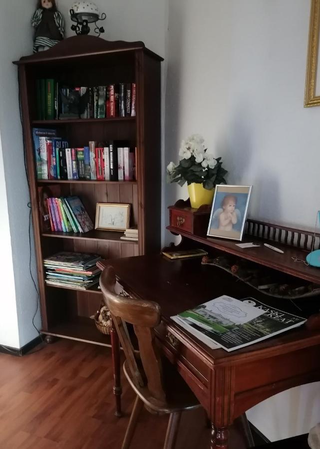 هينولا Cronin'S Guesthouse Bed & Breakfast المظهر الخارجي الصورة