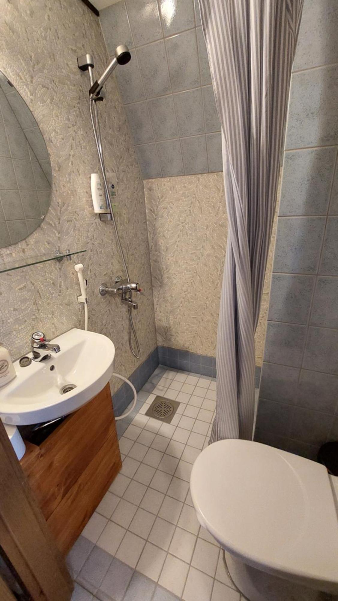 هينولا Cronin'S Guesthouse Bed & Breakfast الغرفة الصورة